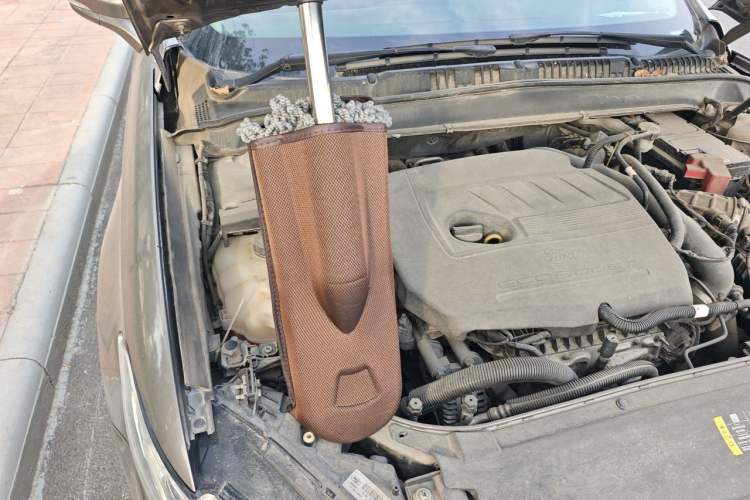 Used Ford Mondeo 2013 1.5L GTDi180 Fashion Edition Engine Bay Right