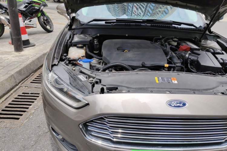 Used Ford Mondeo 2013 1.5L GTDi180 Fashion Edition Engine Bay Right