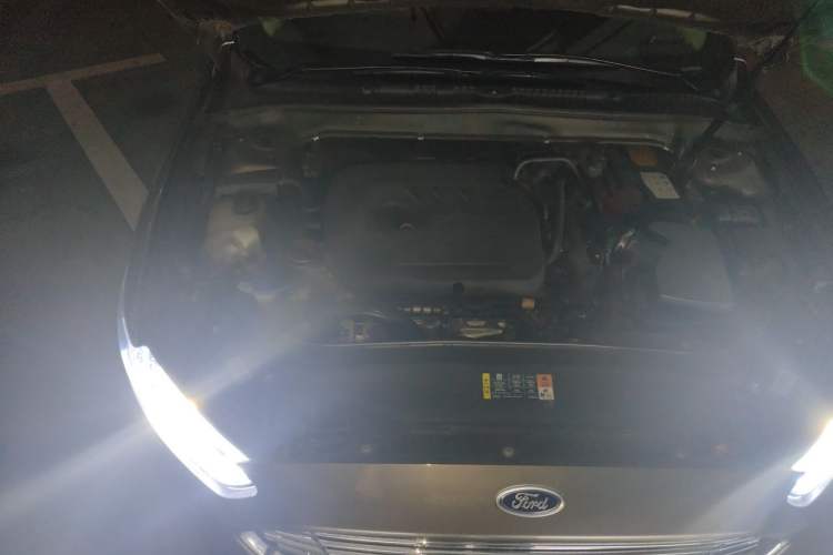 Used Ford Mondeo 2013 1.5L GTDi180 Fashion Edition Engine Bay Right