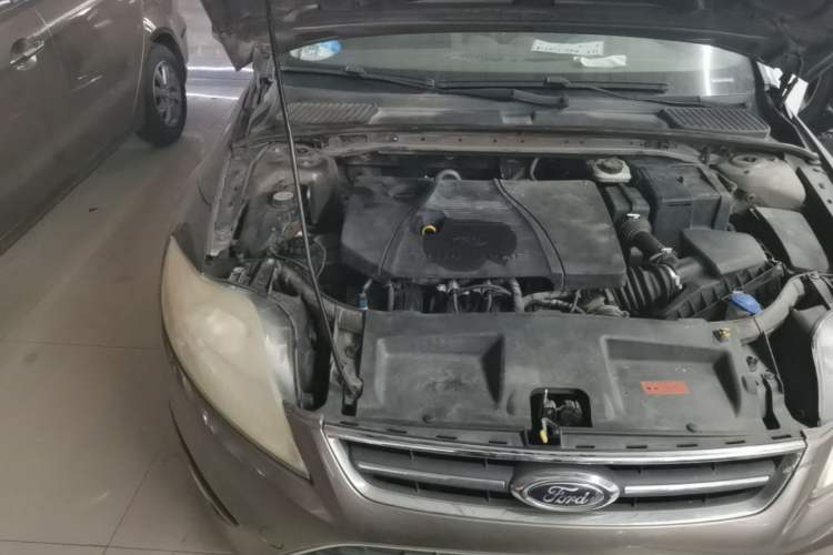 Used Ford Mondeo 2013 2.3L Fashion Edition Engine Bay Right