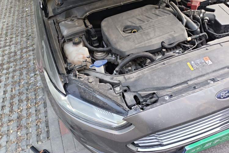 Used Ford Mondeo 2013 1.5L GTDi180 Fashion Edition Engine Bay Right