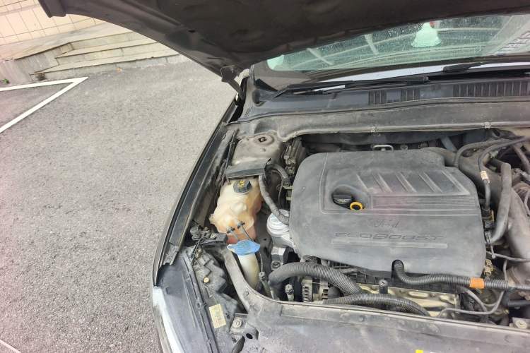 Used Ford Mondeo 2013 1.5L GTDi180 Fashion Edition Engine Bay Right
