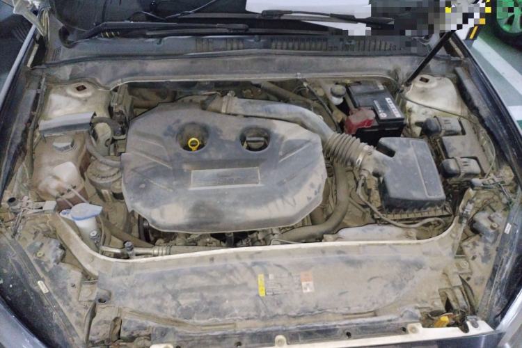 Used Ford Mondeo 2013 2.0L GTDi 200 Fashion Edition Engine Bay