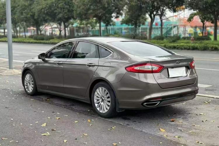 Used Ford Mondeo 2013 2.0L GTDi 200 Fashion Edition Exterior 4