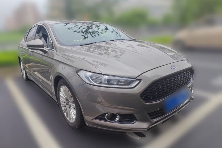 Used Ford Mondeo 2013 2.0L GTDi 200 Fashion Edition Front Right 45 Deg