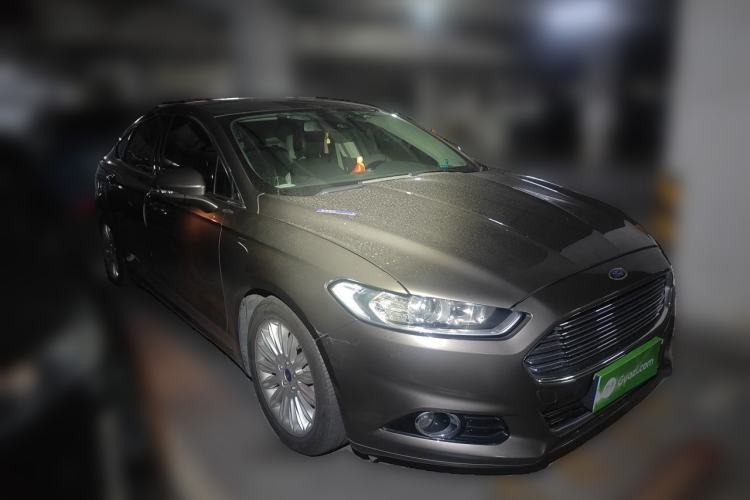 Used Ford Mondeo 2013 2.0L GTDi 200 Fashion Edition Front Right 45 Deg