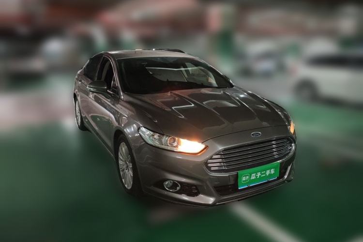 Used Ford Mondeo 2013 2.0L GTDi 200 Fashion Edition Front Right 45 Deg