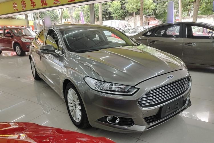 Used Ford Mondeo 2013 2.0L GTDi 200 Fashion Edition Front Right 45 Deg