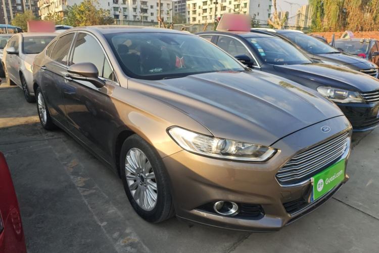 Used Ford Mondeo 2013 2.0L GTDi 200 Fashion Edition Front Right 45 Deg