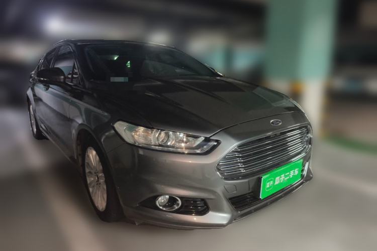 Used Ford Mondeo 2013 2.0L GTDi 200 Fashion Edition Front Right 45 Deg