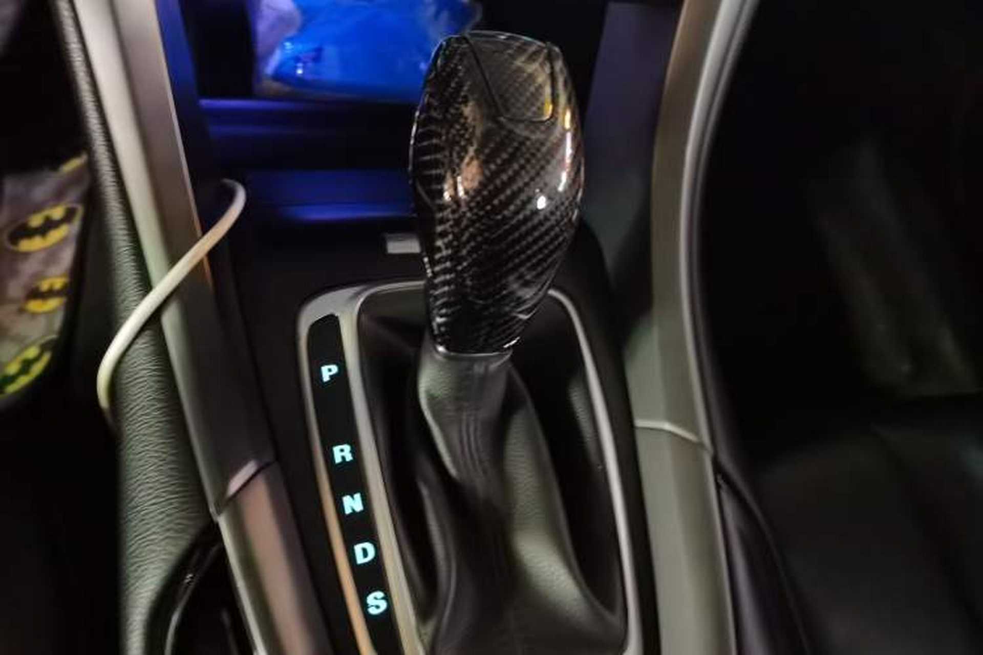 Used Ford Mondeo 2013 2.0L GTDi240 Luxury Sport Model Gear Lever