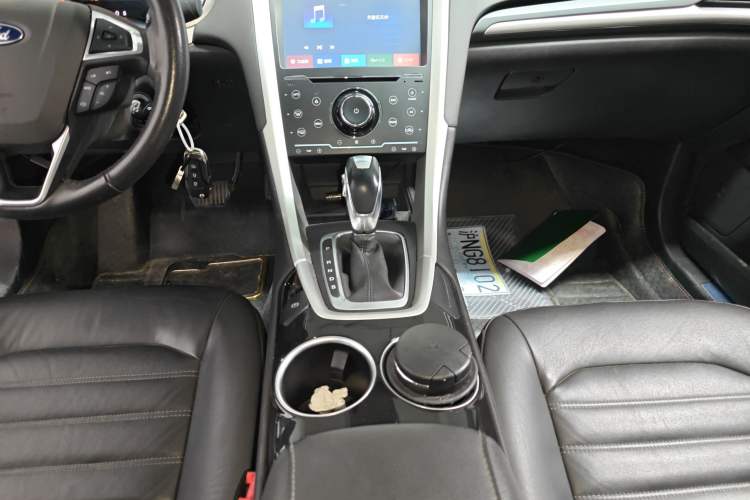 Used Ford Mondeo 2013 1.5L GTDi180 Fashion Edition Gear Lever