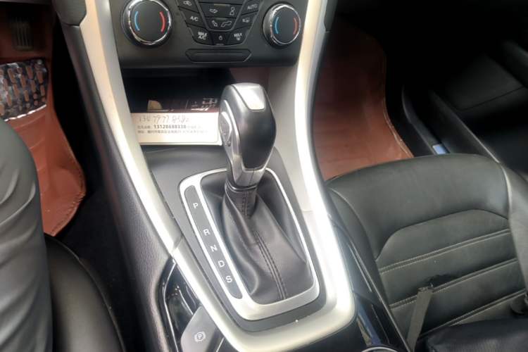 Used Ford Mondeo 2013 1.5L GTDi180 Fashion Edition Gear Lever