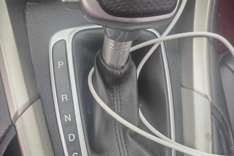 Used Ford Mondeo 2013 2.0L GTDi 200 Fashion Edition Gear Lever