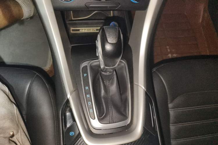 Used Ford Mondeo 2013 1.5L GTDi180 Fashion Edition Gear Lever