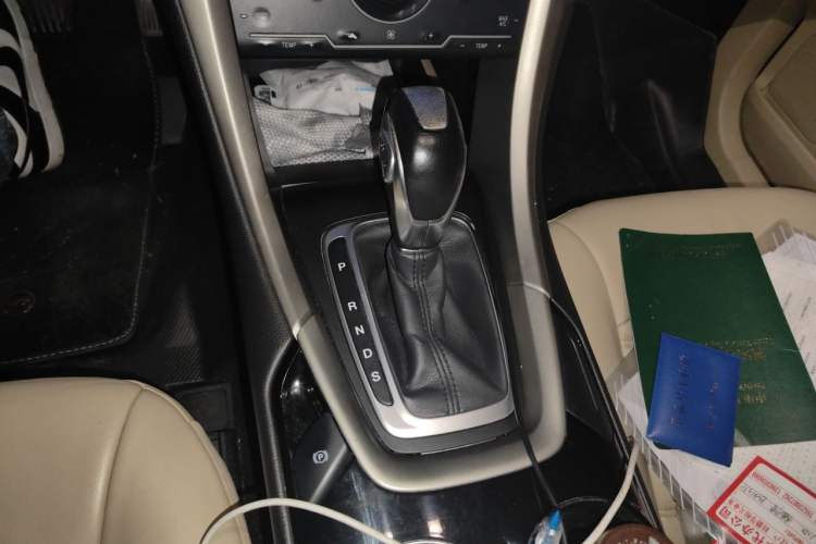 Used Ford Mondeo 2013 1.5L GTDi180 Fashion Edition Gear Lever