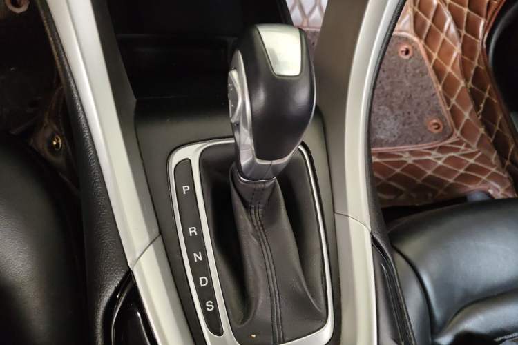 Used Ford Mondeo 2013 1.5L GTDi180 Fashion Edition Gear Lever