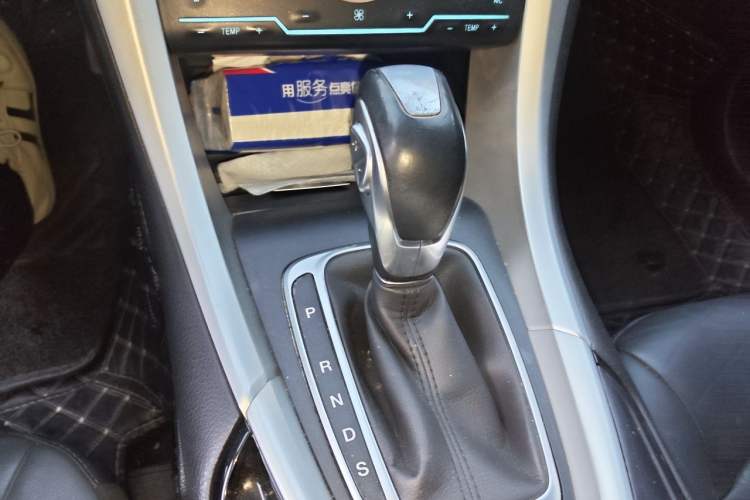 Used Ford Mondeo 2013 1.5L GTDi180 Fashion Edition Gear Lever