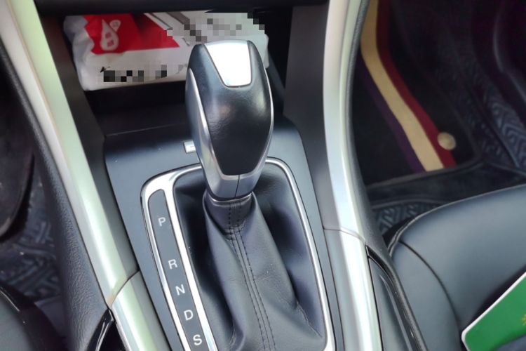 Used Ford Mondeo 2013 2.0L GTDi 200 Luxury Model Gear Lever