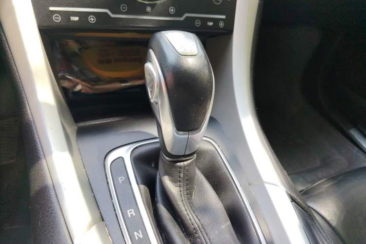 Used Ford Mondeo 2013 1.5L GTDi180 Fashion Edition Gear Lever