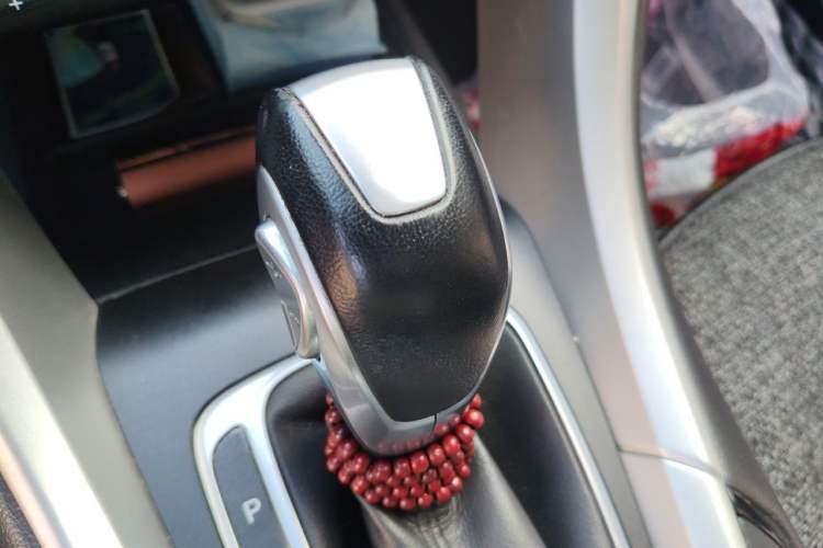 Used Ford Mondeo 2013 1.5L GTDi180 Fashion Edition Gear Lever