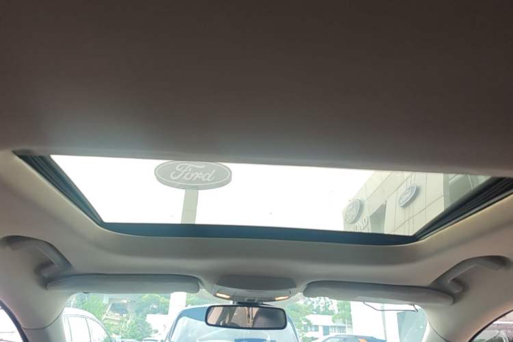 Used Ford Mondeo 2013 2.0L GTDi240 Luxury Sport Model Headliner