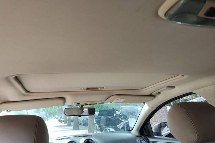 Used Ford Mondeo 2013 2.3L Fashion Edition Headliner