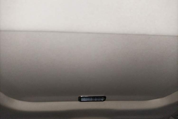 Used Ford Mondeo 2013 2.0L GTDi 200 Fashion Edition Headliner