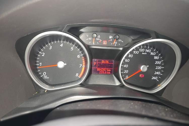 Used Ford Mondeo 2013 2.3L Fashion Edition Instrument Cluster