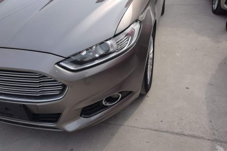 Used Ford Mondeo 2013 2.0L GTDi 200 Fashion Edition Left Front Headlight