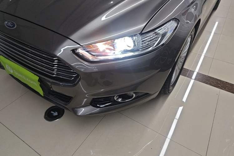 Used Ford Mondeo 2013 2.0L GTDi 200 Fashion Edition Left Front Headlight