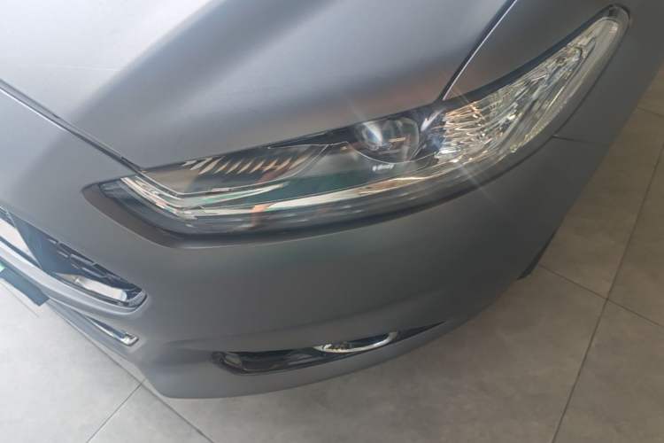 Used Ford Mondeo 2013 2.0L GTDi 200 Luxury Model Left Front Headlight
