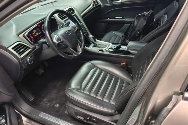 Used Ford Mondeo 2013 2.0L GTDi 200 Fashion Edition Left Front Seat