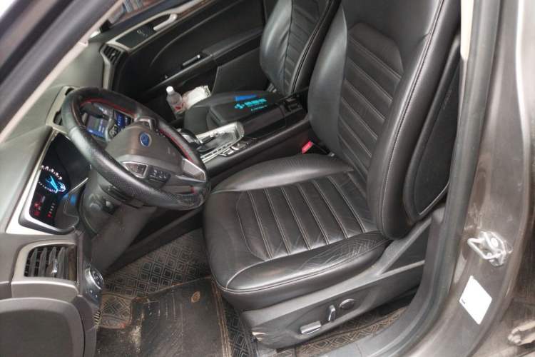 Used Ford Mondeo 2013 2.0L GTDi 200 Fashion Edition Left Front Seat