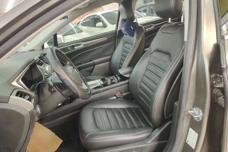 Used Ford Mondeo 2013 2.0L GTDi 200 Fashion Edition Left Front Seat