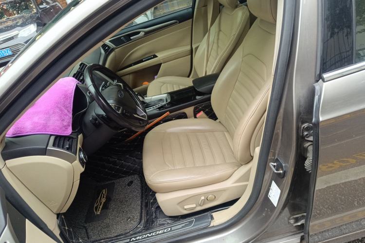 Used Ford Mondeo 2013 2.0L GTDi 200 Fashion Edition Left Front Seat