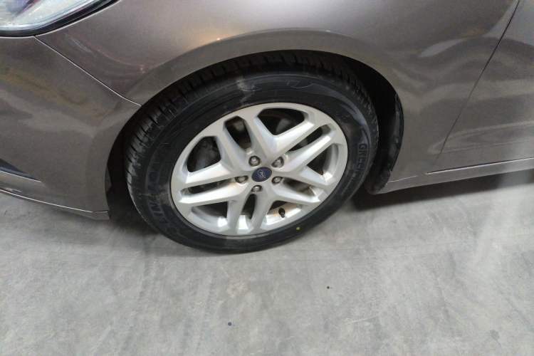Used Ford Mondeo 2013 1.5L GTDi180 Fashion Edition Left Front Wheel Hub