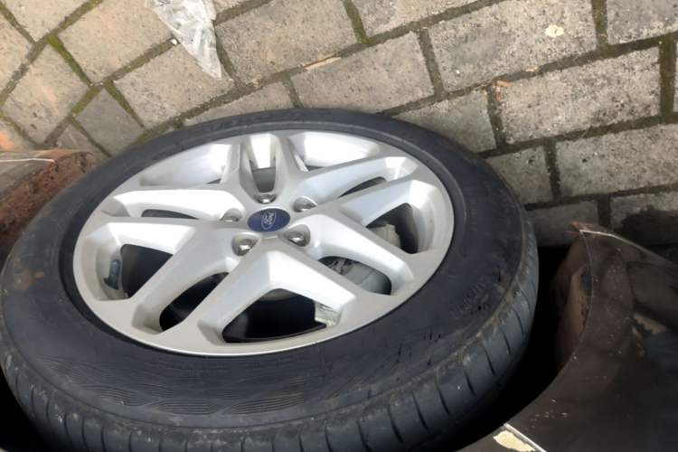 Used Ford Mondeo 2013 1.5L GTDi180 Fashion Edition Left Front Wheel Hub