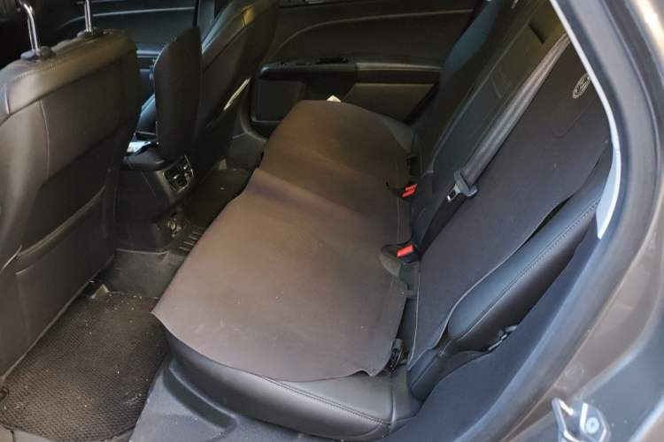Used Ford Mondeo 2013 2.0L GTDi 200 Fashion Edition Left Rear Seat