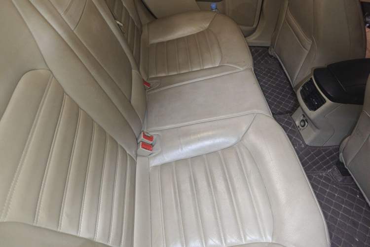 Used Ford Mondeo 2013 2.0L GTDi 200 Fashion Edition Left Rear Seat