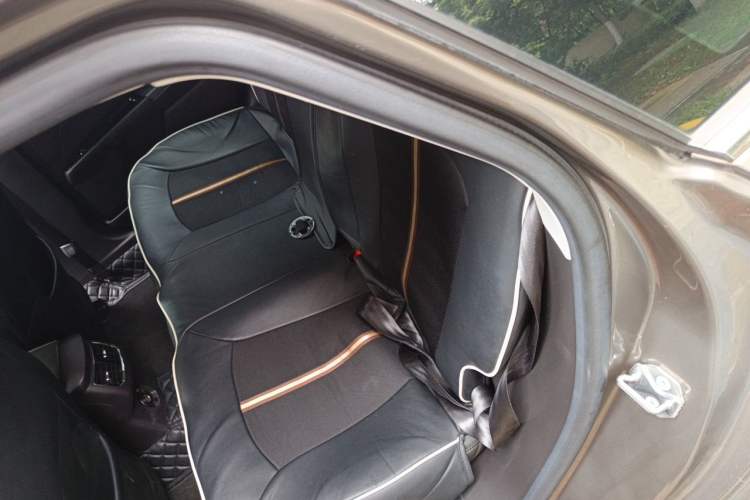 Used Ford Mondeo 2013 2.0L GTDi 200 Fashion Edition Left Rear Seat