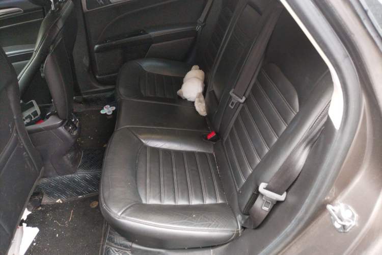 Used Ford Mondeo 2013 2.0L GTDi 200 Fashion Edition Left Rear Seat