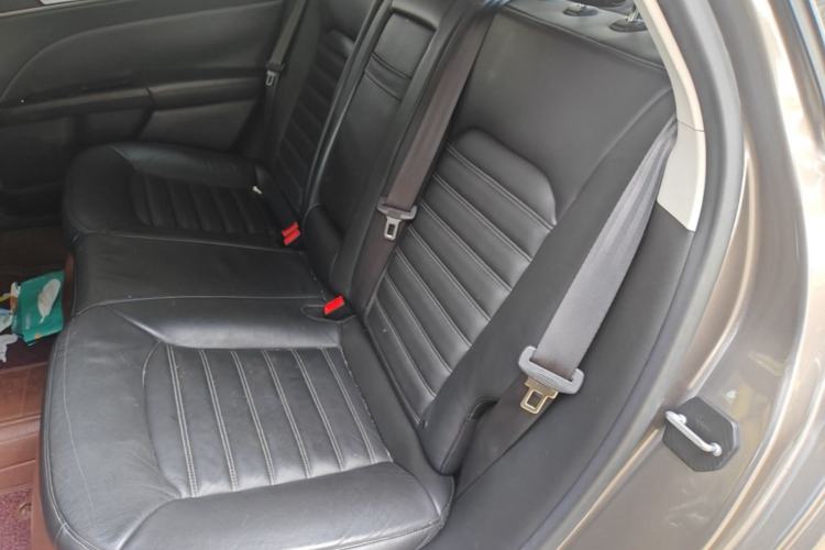 Used Ford Mondeo 2013 2.0L GTDi 200 Fashion Edition Left Rear Seat
