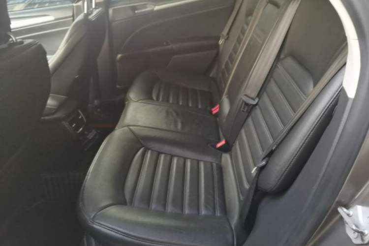 Used Ford Mondeo 2013 1.5L GTDi180 Fashion Edition Left Rear Seat