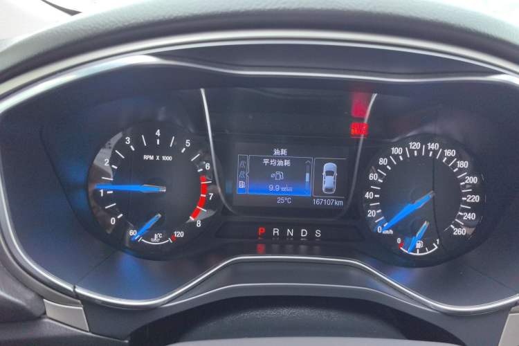 Used Ford Mondeo 2013 2.0L GTDi 200 Fashion Edition Odometer Close Up