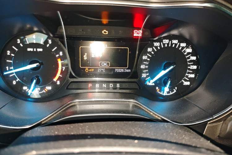 Used Ford Mondeo 2013 2.0L GTDi 200 Fashion Edition Odometer Close Up