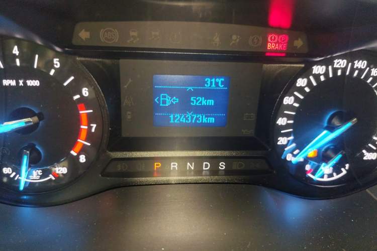 Used Ford Mondeo 2013 1.5L GTDi180 Comfort Model Odometer Close Up