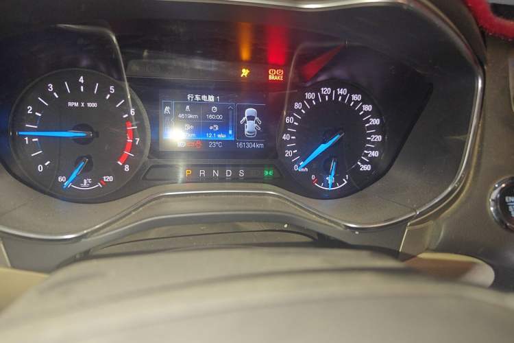 Used Ford Mondeo 2013 2.0L GTDi 200 Fashion Edition Odometer Close Up