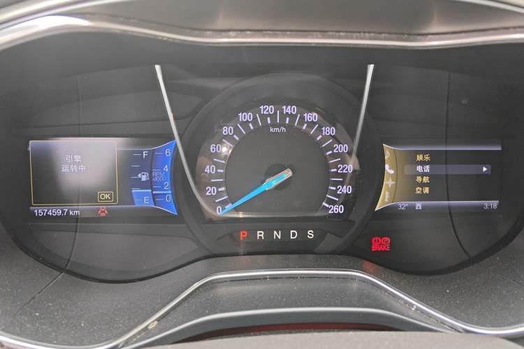 Used Ford Mondeo 2013 2.0L GTDi 200 Luxury Model Odometer Close Up