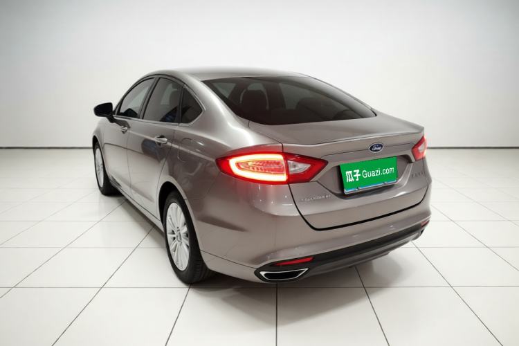 Used Ford Mondeo 2013 2.0L GTDi 200 Fashion Edition Rear Left 45 Deg